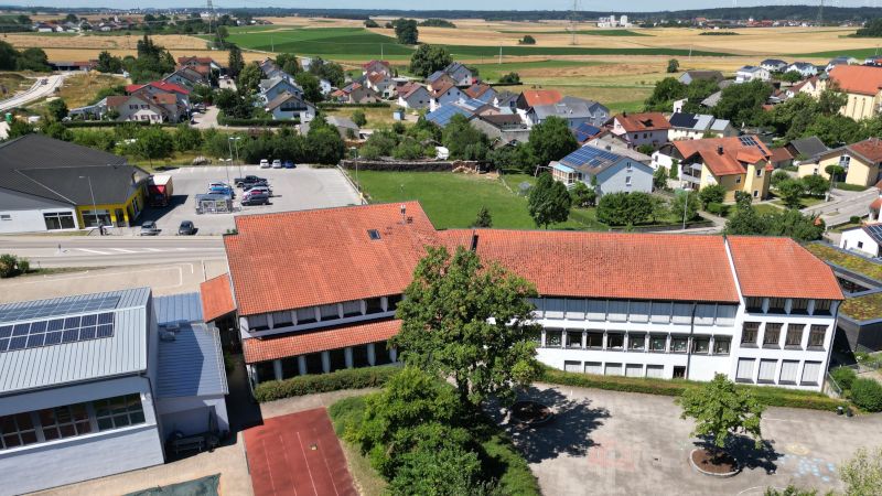 Schule Pollenfeld
